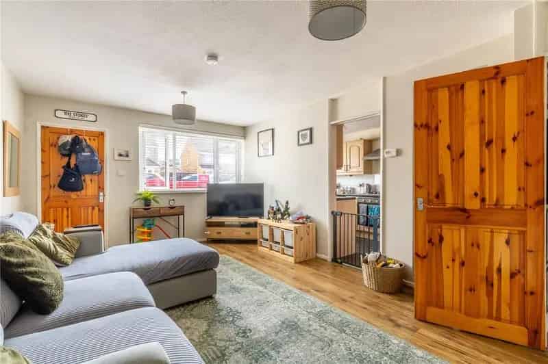 2 Bedroom Bungalow for Sale Whitchurch