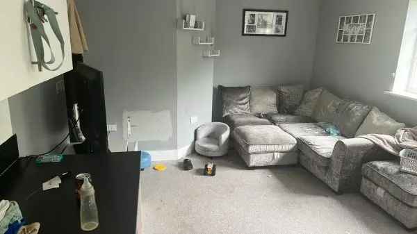 Flat For Rent in Southend-on-Sea, England