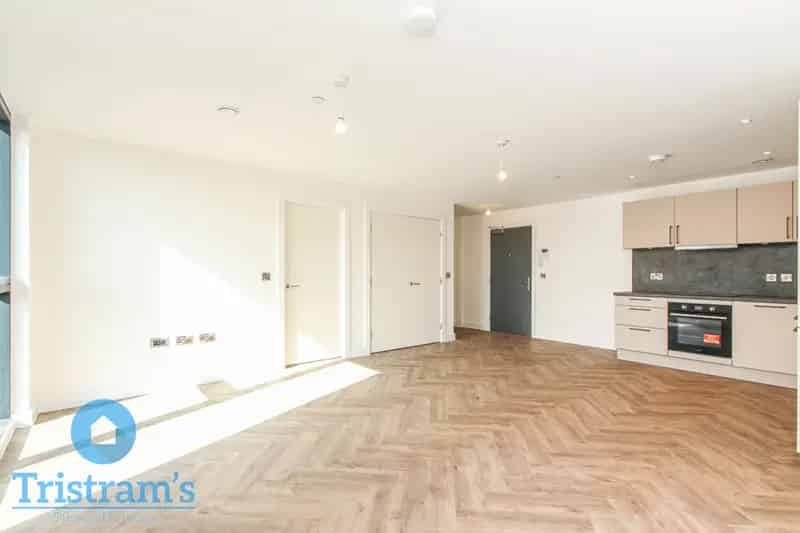 1 Bedroom Furnished Apartment in Silk Yard Development