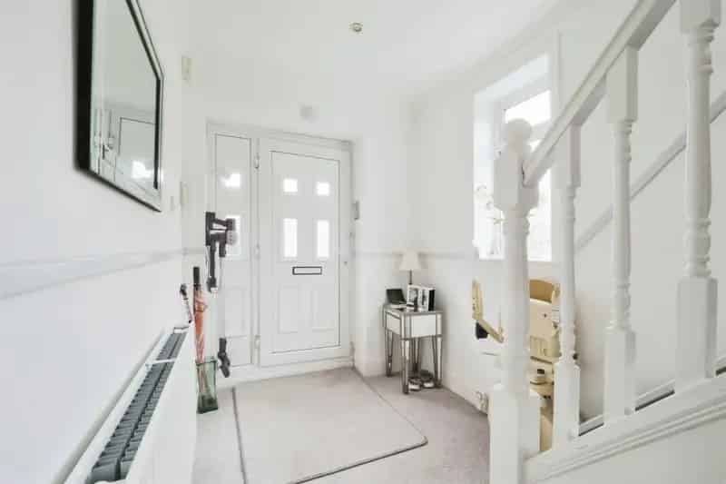 3 Bed Detached House Worksop