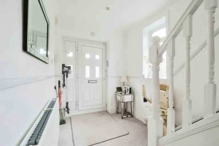 3 Bed Detached House Worksop