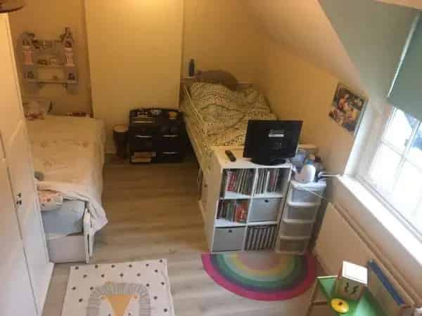 2 Bedroom End Terrace House Near Tube Station and Amenities