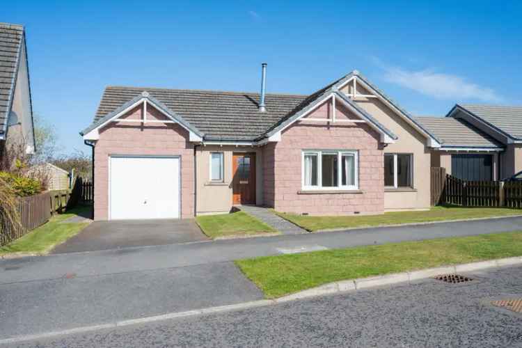 Spacious 3-Bedroom Detached Bungalow Laurencekirk