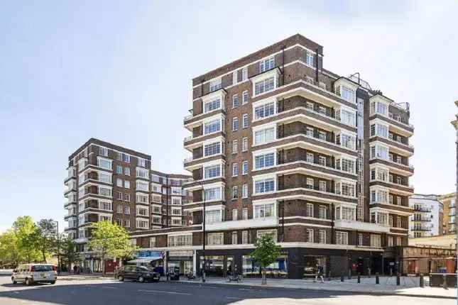 4 Bedroom Flat for Sale in Park Road, London NW1