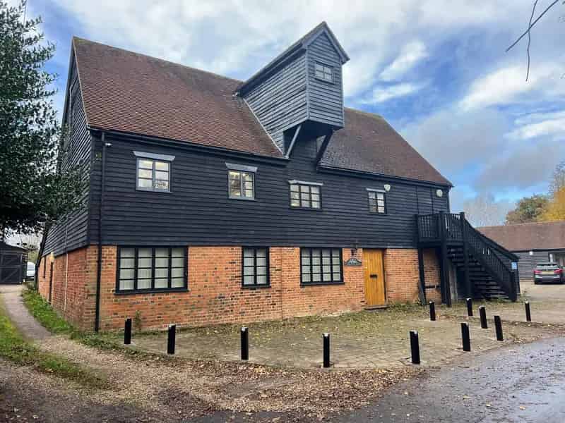 Grade II Listed Offices To Let Welwyn Village