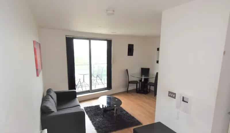 Leeds City Centre Studio Apartment - 8% Gross Yield Investment