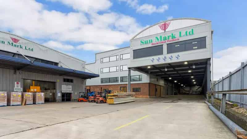 Modern Office and Warehouse Space with Excellent Transport Links