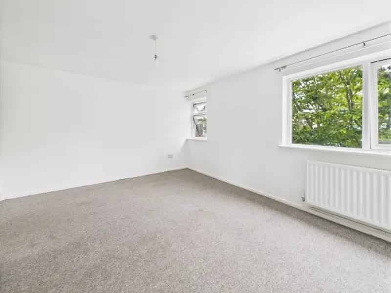 2 Bedroom Maisonette For Sale in Plymouth Barbican