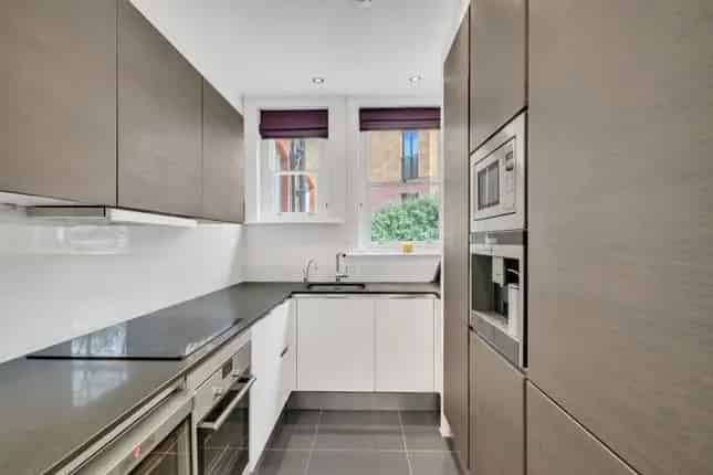 Luxury Marylebone Flat for Sale Two Bedrooms Two Bathrooms