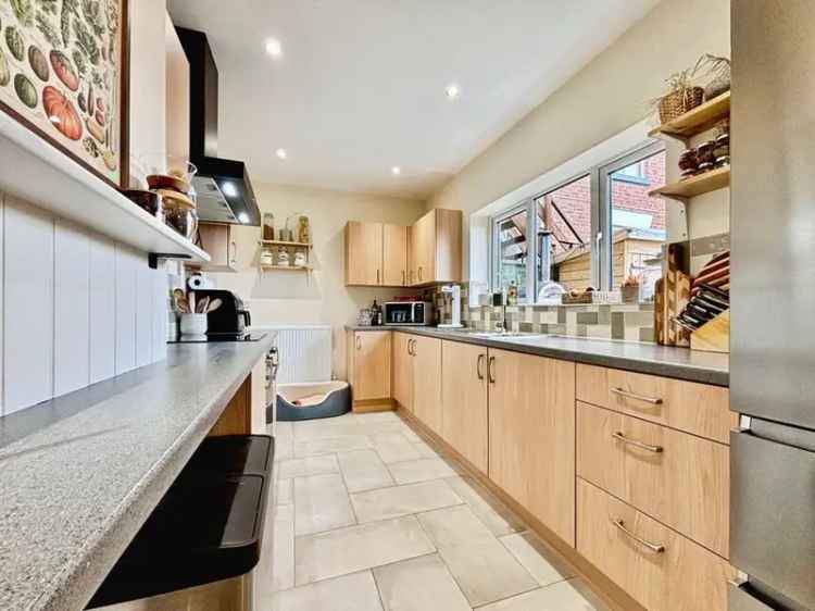 3 Bedroom End Terrace House for Sale Brimington Derbyshire