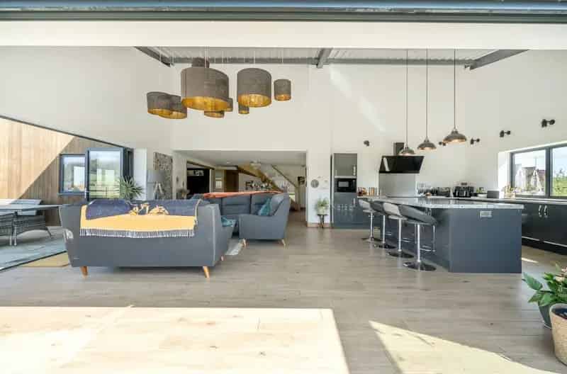 4 Bedroom Barn Conversion for Sale