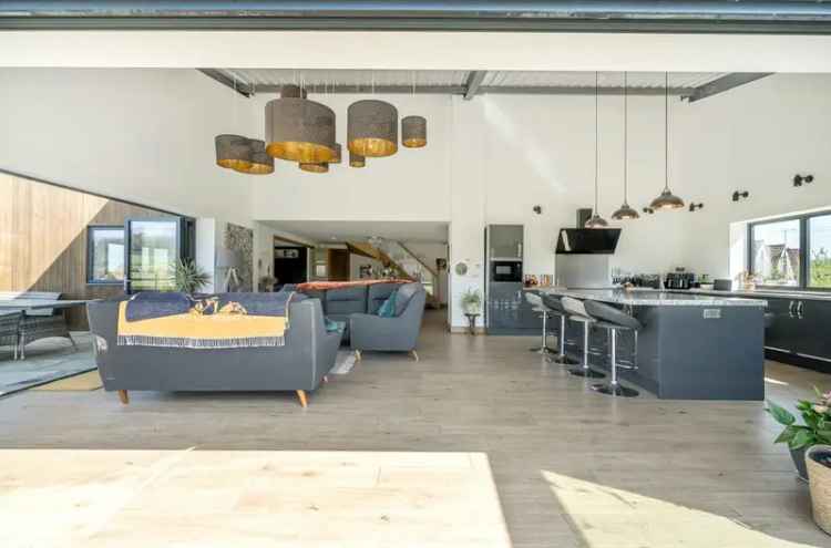 4 Bedroom Barn Conversion for Sale