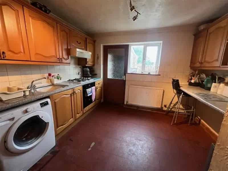 Three Bedroom Terraced House Near St Louis Catholic Primary School