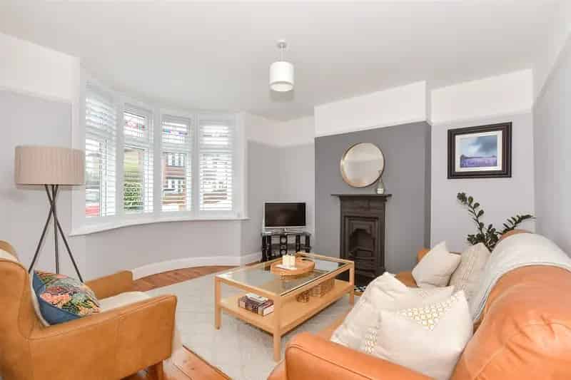 3 Bedroom Semi-Detached House for Sale in Whitstable