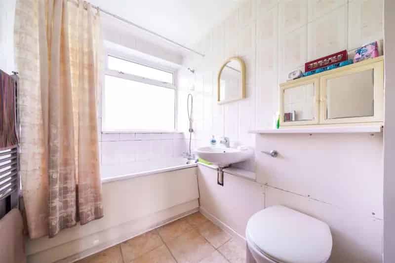 2 Bed Flat for Sale near Preston Road Station