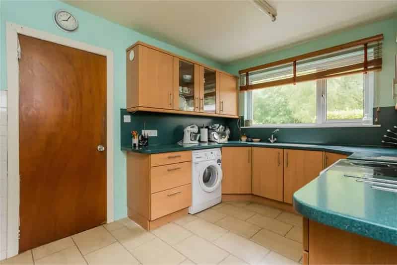 3 Bed Bungalow Detached Kilmacolm 2 Reception Rooms Garage Garden