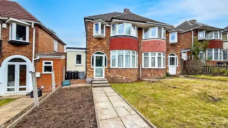 3 Bedroom Semi Detached House For Sale
