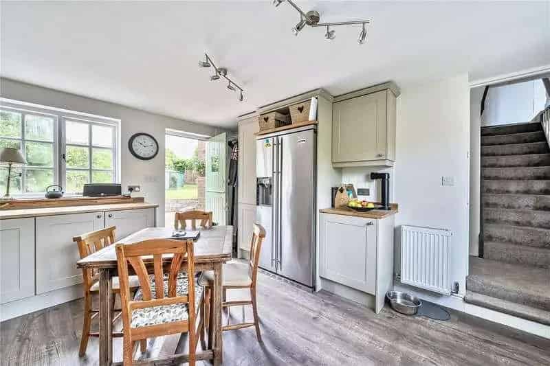 4 Bed House for Sale Liss