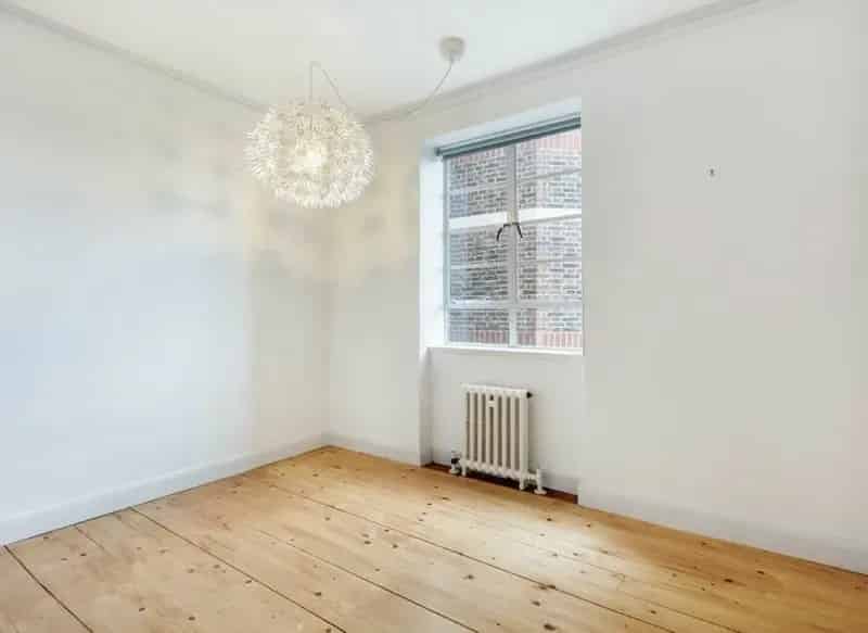 2-Bed Flat near Clapham Common Park