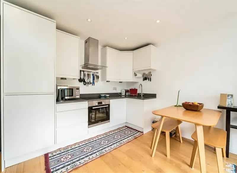2 Bed Ground Floor Flat with Garden Parking Blackheath