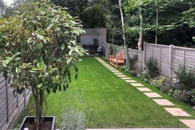 3 Bedroom House for Sale in Golders Green NW11