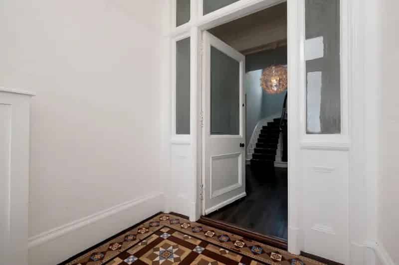 5 Bedroom Detached Granite House For Sale