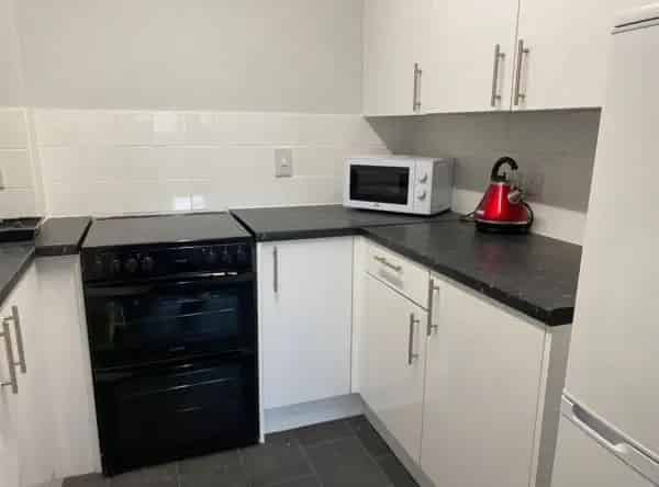 City Centre Apartment 2nd Floor Free Parking Lift and Laundrette