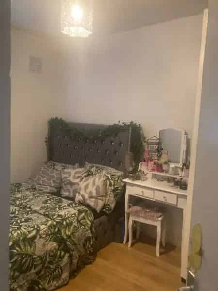 2 Bed Flat Near Newcross, Newcross Gate  Brockley Stations