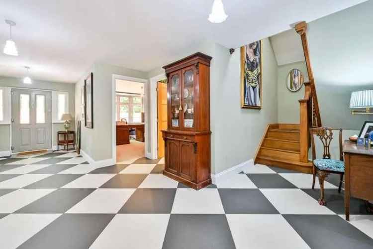 5 Bedroom Detached Lodge For Sale