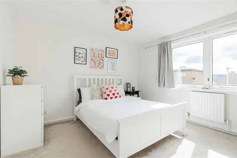 3 Bed Flat Bonnyrigg First Floor 1 Reception Room