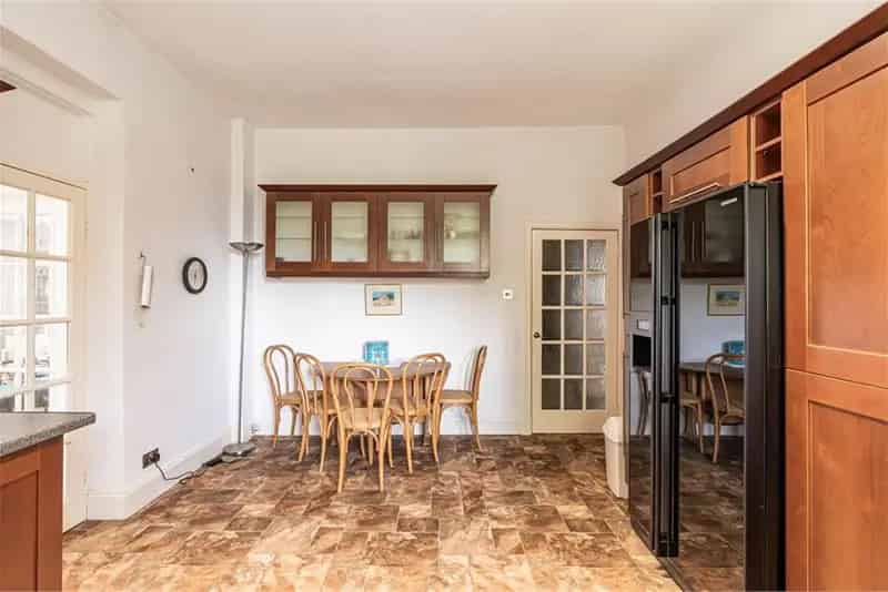 4 Bed Detached House with 2 Reception Rooms