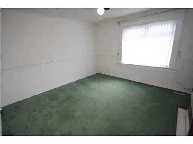 2 Bedroom Flat for Sale Gartlea Airdrie