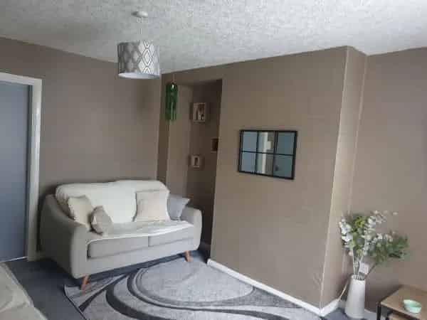 Spacious Family Home with Huge Garden and Driveway