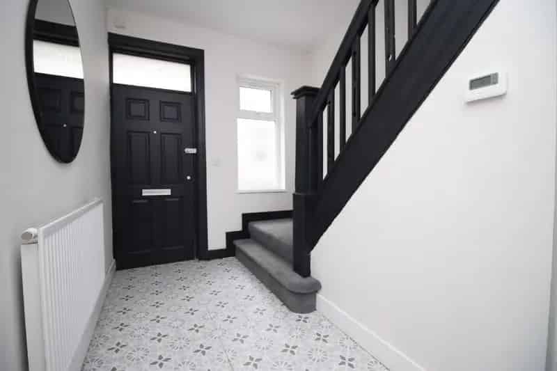 Four Bedroom House in Cardiff Newport Rd with Parking