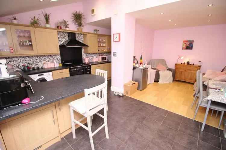 3 bedroom terraced house for sale