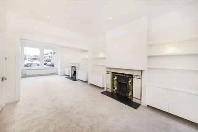 Five Bedroom Family Home for Sale in Barnes SW13