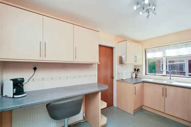 Extended Semi Detached House Great Sutton Spacious Family Home