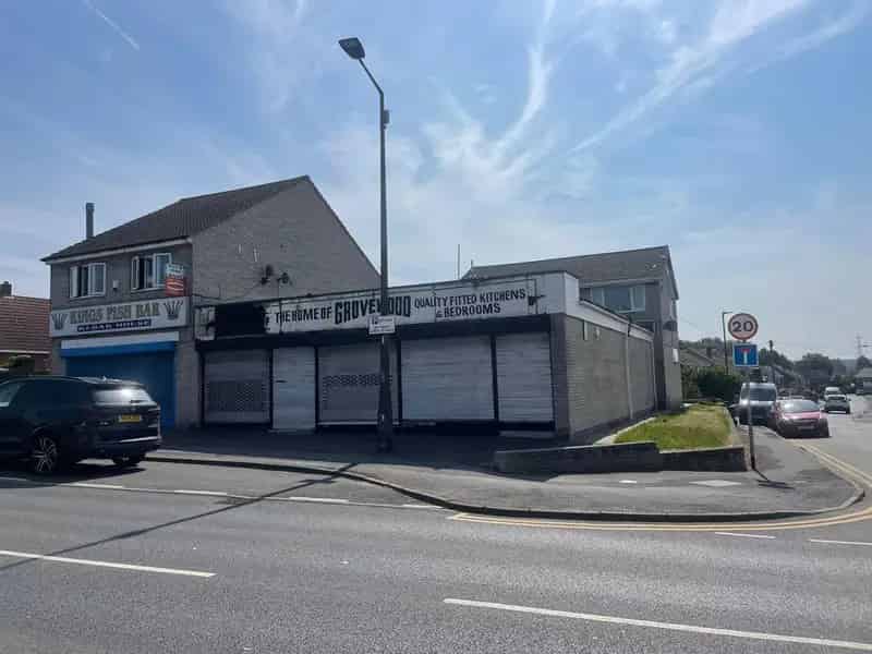 Retail Premises To Let in Armthorpe Doncaster