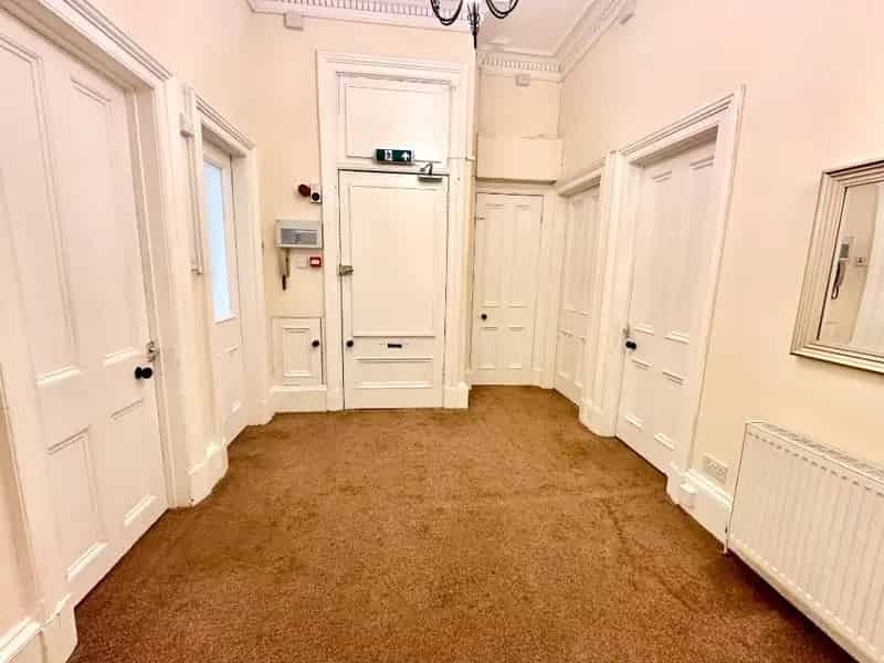 4 Bedroom Flat to Rent