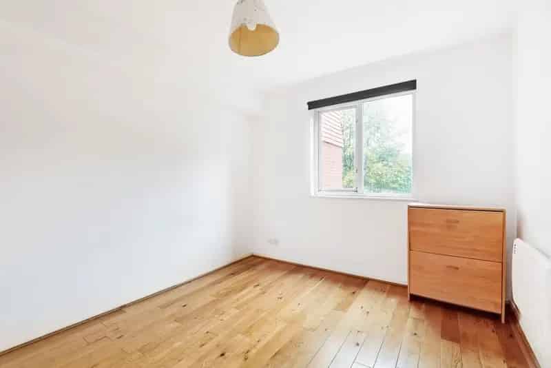 Spacious One Bedroom Apartment near South Bermondsey Station