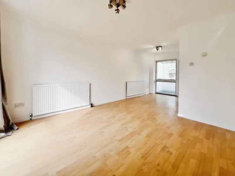 2 Bedroom House For Sale in Ashford