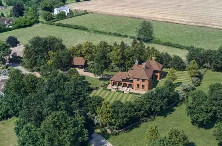  For Sale in Berrywood Lane, East Hampshire, England