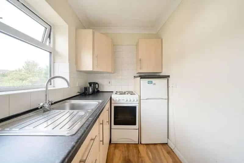 1 Bed Flat for Sale Short Leasehold Online Auction