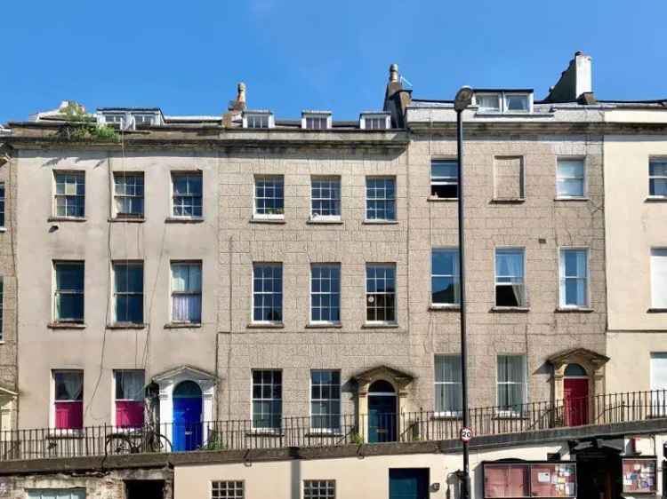 2 Bedroom Apartment for Sale in Bristol