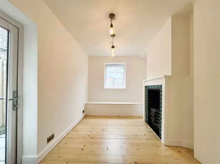 4 Bedroom Victorian Terrace House for Sale London SE6