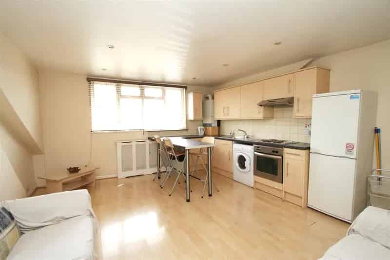 2 Bedroom Apartment Near Middlesex University