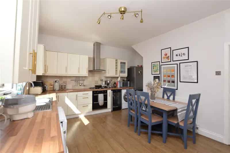 2 Bed Mid Terraced House Rothwell