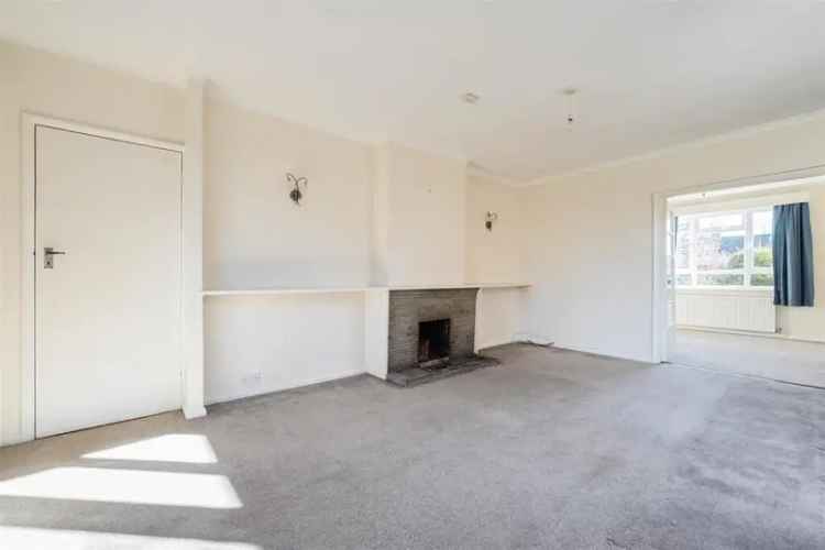 3 Bedroom Detached House for Sale Kimbolton Road