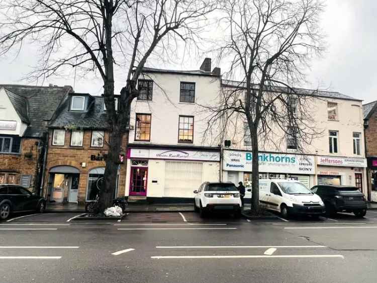 Superb Grade II Listed Office Building in Banbury Town Centre