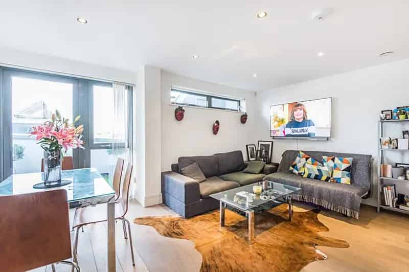 1 Bedroom Flat for Sale in Clapham